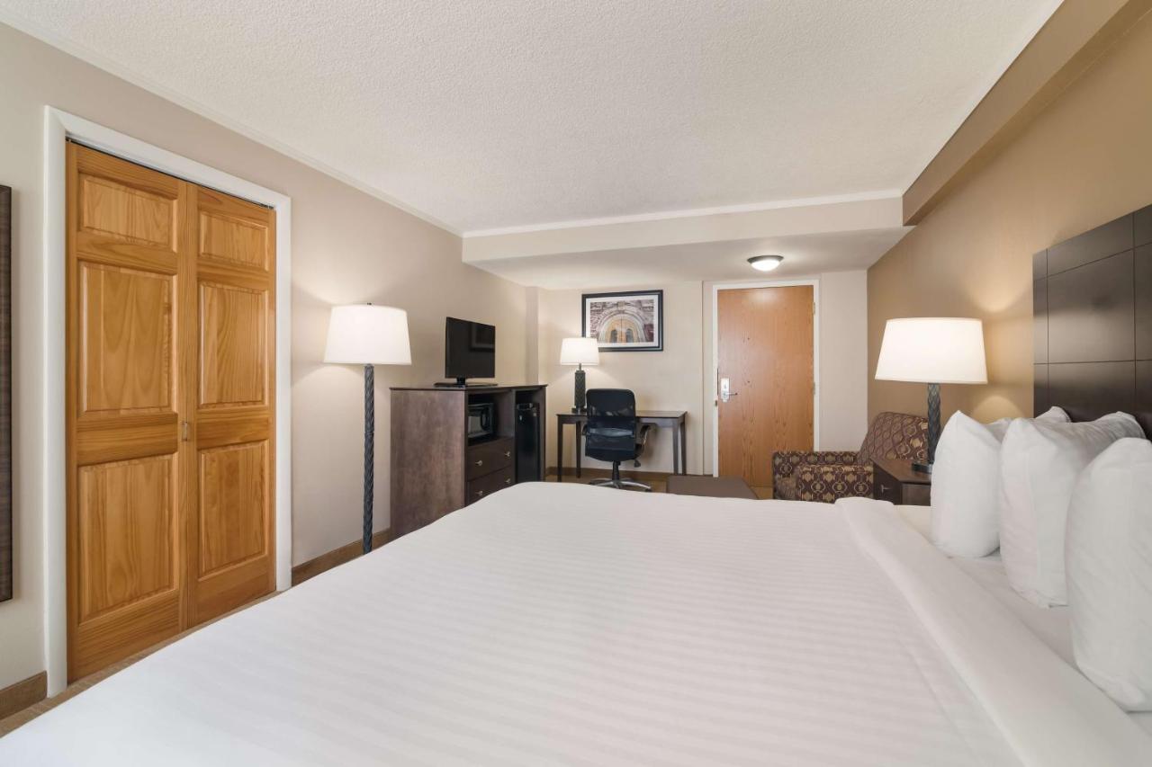 Best Western University Inn Кантон Экстерьер фото
