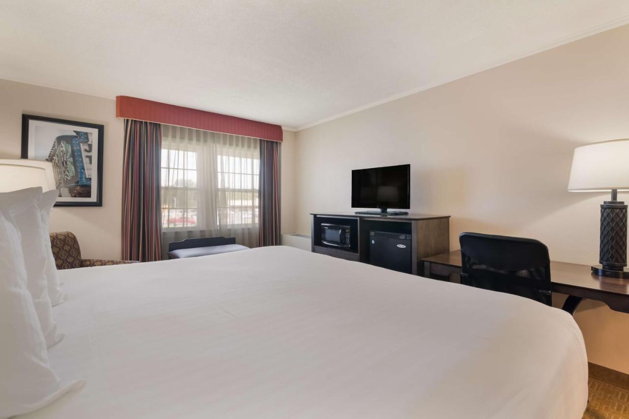 Best Western University Inn Кантон Экстерьер фото